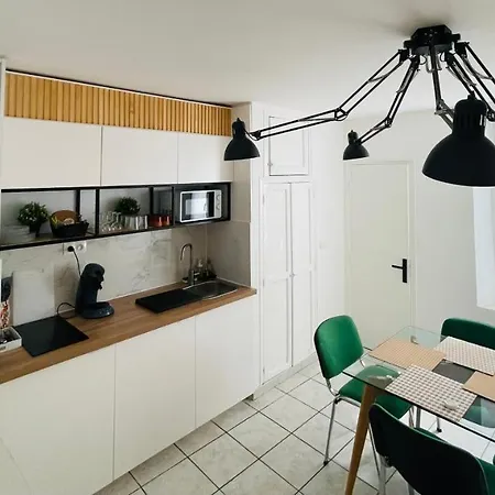 Le Trois Nourrices Apartment Narbonne Exterior photo