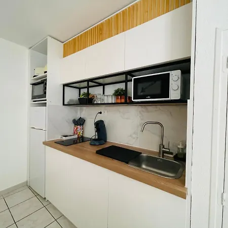 Le Trois Nourrices Apartment Narbonne Exterior photo
